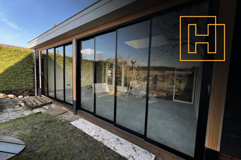 Glazen schuifwand met isolatieglas
